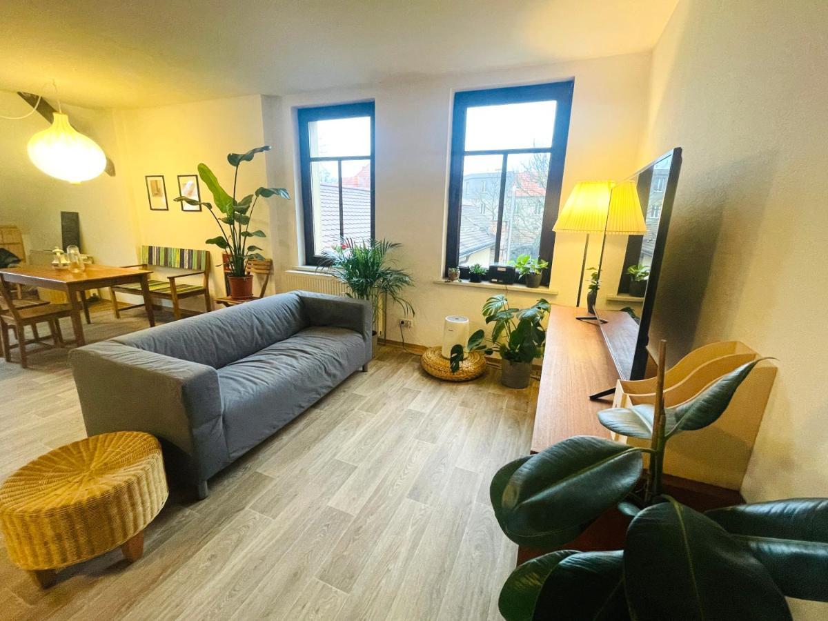 P6 - Familienwohnung Am Park Und Saale Halle  Eksteriør billede